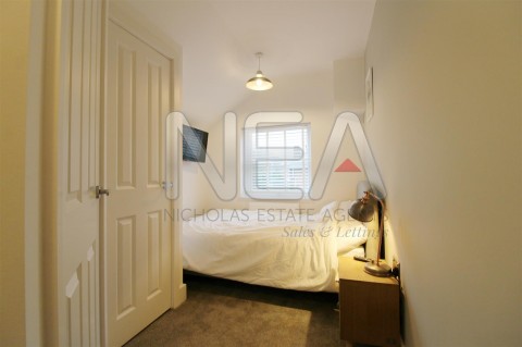 View Full Details for Northfield Road, Reading, Berkshire