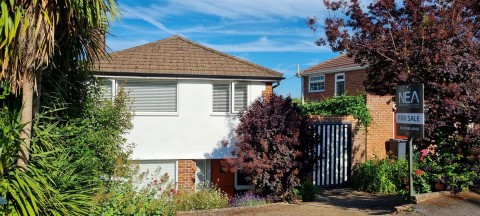 View Full Details for Sheridan Avenue, Caversham, Reading