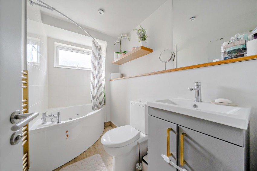 Images for Knighton Close, Caversham, Reading
