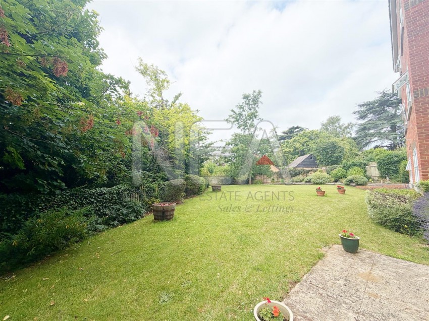Images for Warren House, St. Peters Avenue, Caversham, Reading