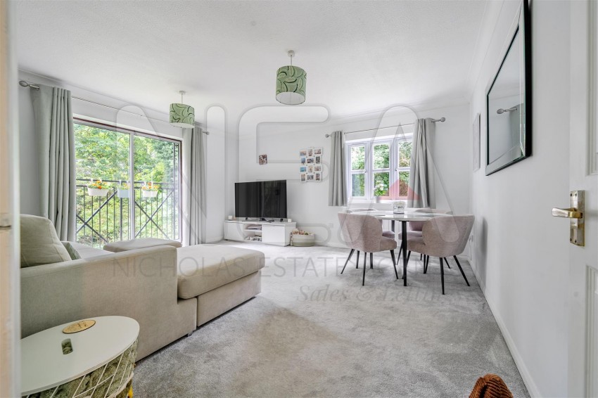 Images for Balmore Park, Caversham, Reading