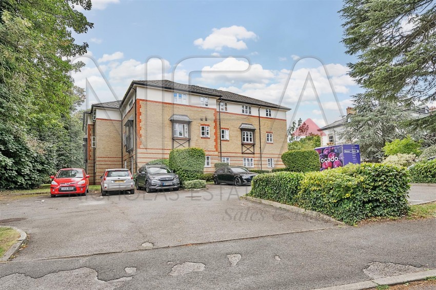 Images for Balmore Park, Caversham, Reading