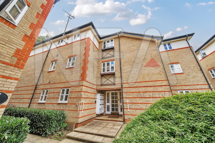Images for Balmore Park, Caversham, Reading