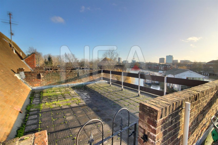 Images for Riverside Court, Caversham, Reading