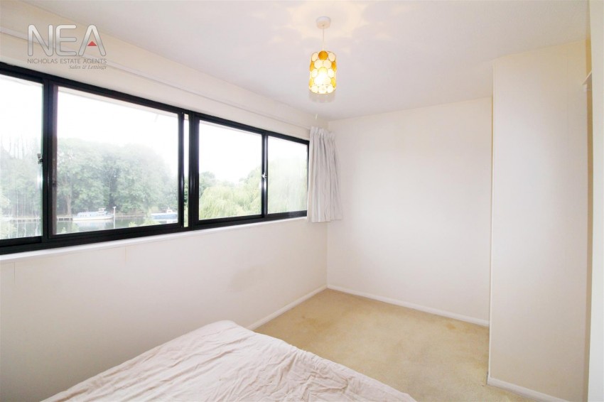 Images for Cardinal Close, Caversham, Reading