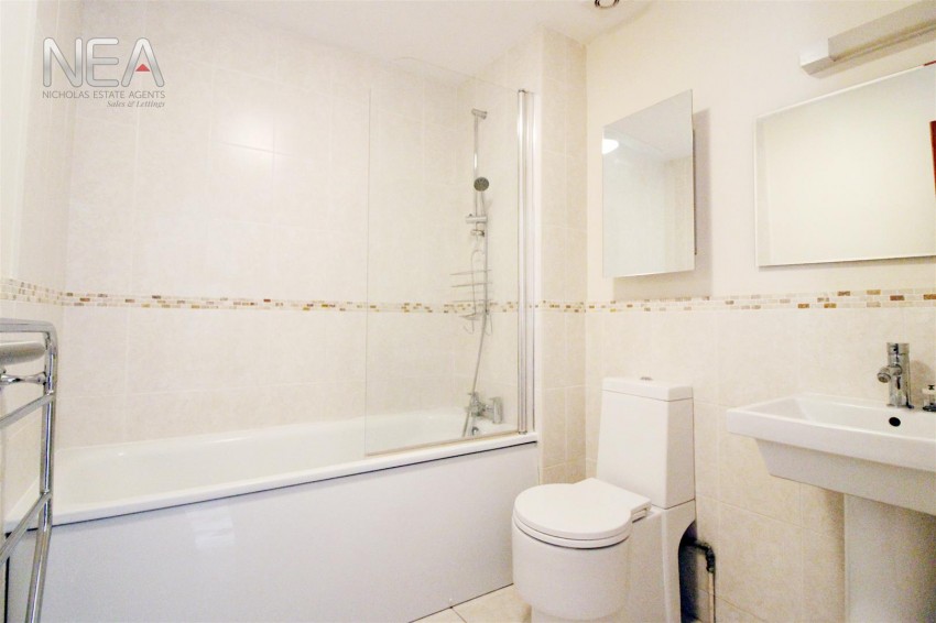Images for Cardinal Close, Caversham, Reading