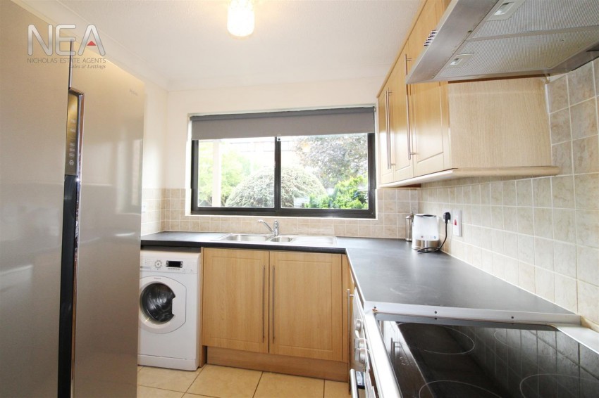 Images for Cardinal Close, Caversham, Reading