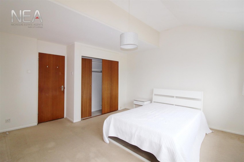 Images for Cardinal Close, Caversham, Reading
