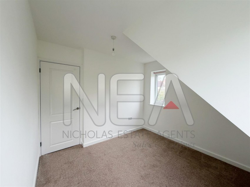 Images for Evesham Road, Emmer Green, Reading