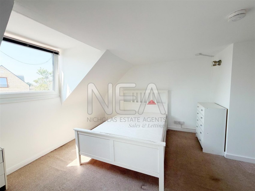 Images for Gosbrook Road, Caversham, Reading