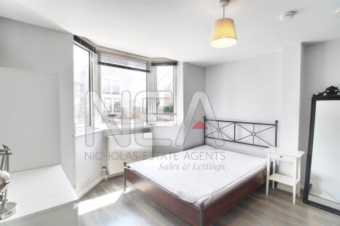 View Full Details for Gosbrook Road, Caversham, Reading