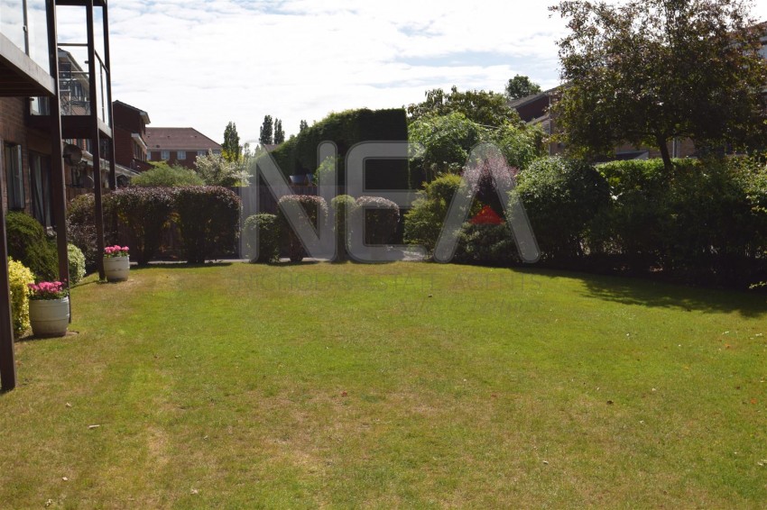 Images for Cardinal Close, Caversham, Reading