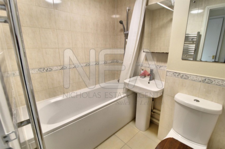 Images for Cardinal Close, Caversham, Reading