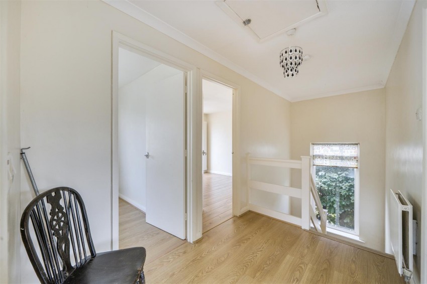 Images for Woodford Close, Caversham, Reading