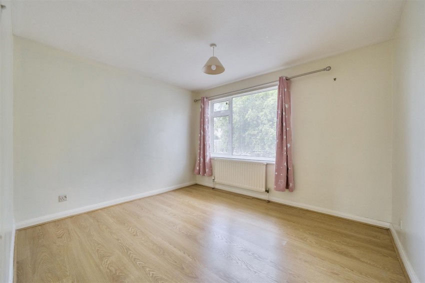 Images for Woodford Close, Caversham, Reading