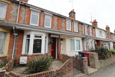 Seller, Briants Avenue, Caversham, Reading