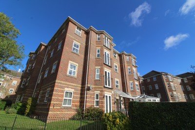 Seller, Abbotsmead Place, Caversham, Reading