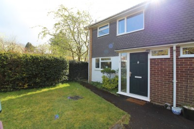 Seller, Tyler Close, Caversham, Reading