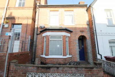 Landlord, Swansea Road, Reading